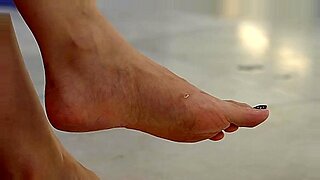 Feet nail sex
