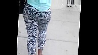 Candid booty leggings mexican